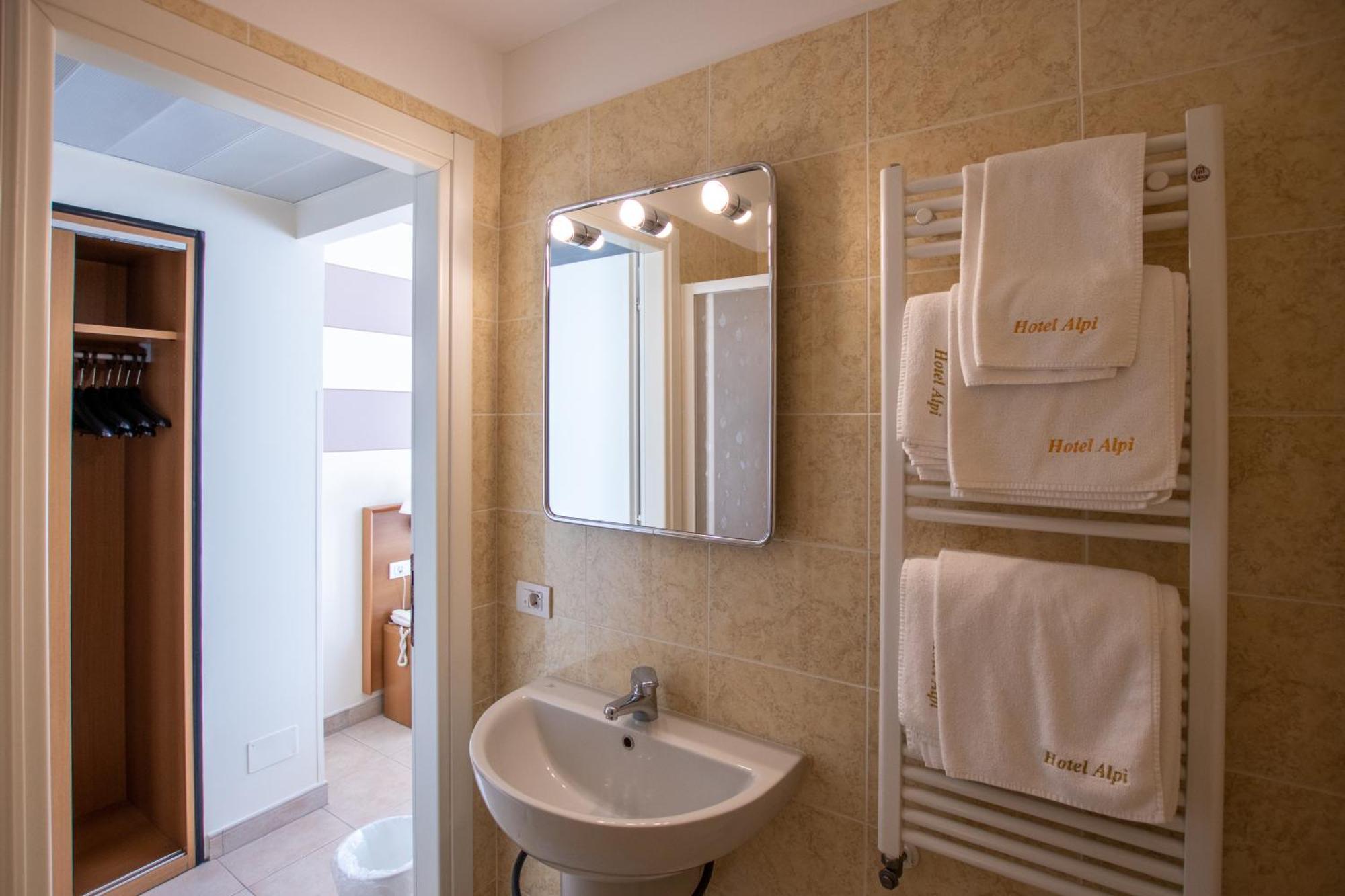Hotel Alpi Baveno Buitenkant foto