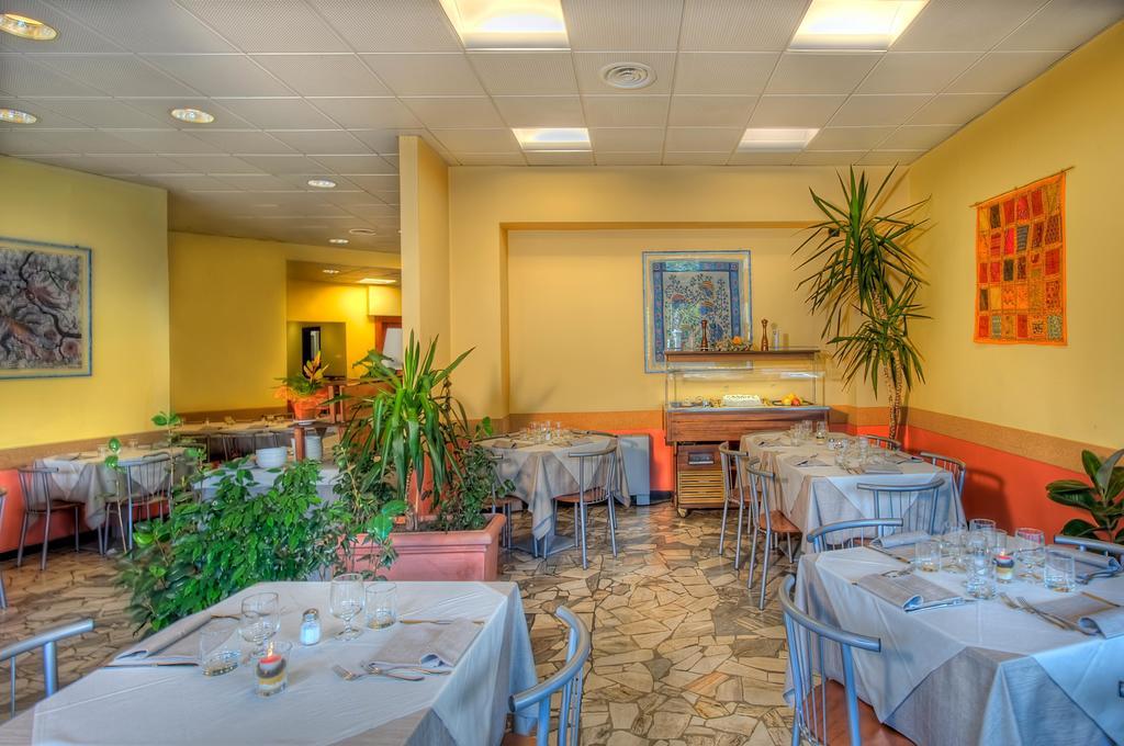 Hotel Alpi Baveno Kamer foto